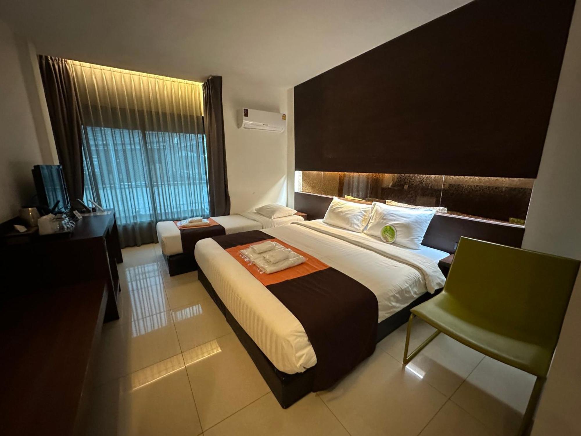 Deluxe Triple Room